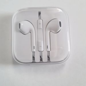 Apple earbuds headset